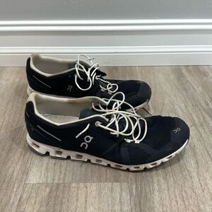 GUC Men’s On Running